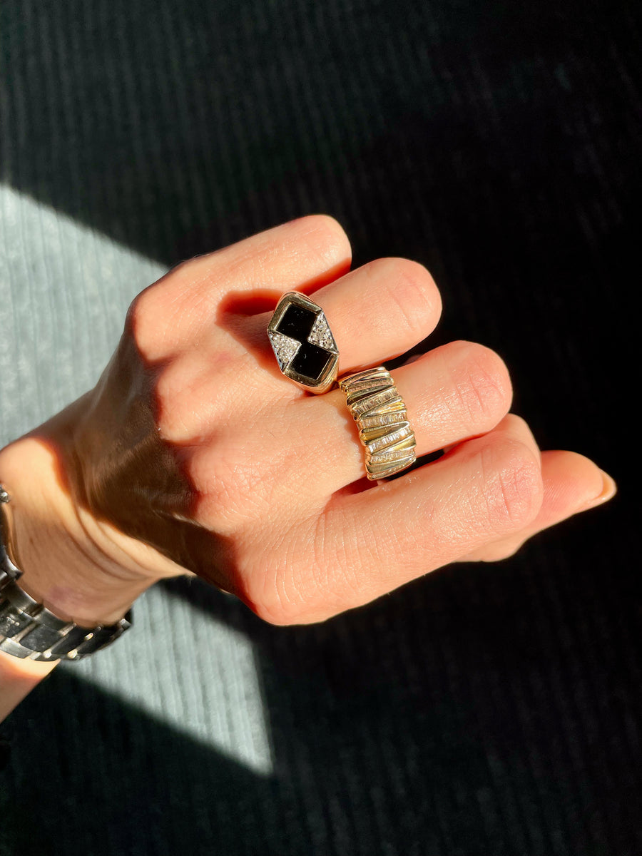 Onyx and diamond tank ring – austra